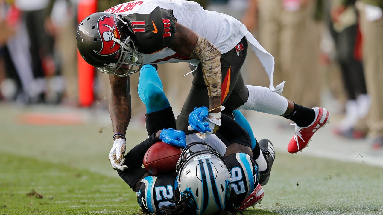 Frustrated WR Jackson not giving up on Bucs playoff hopes